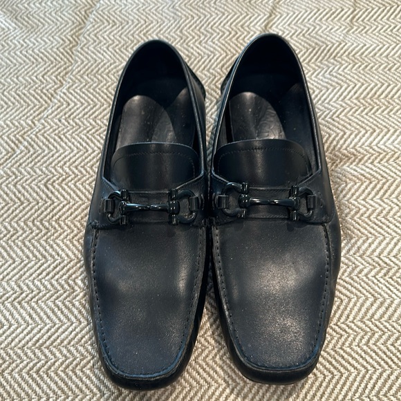Salvatore Ferragamo black leather driving loafers with black buckle